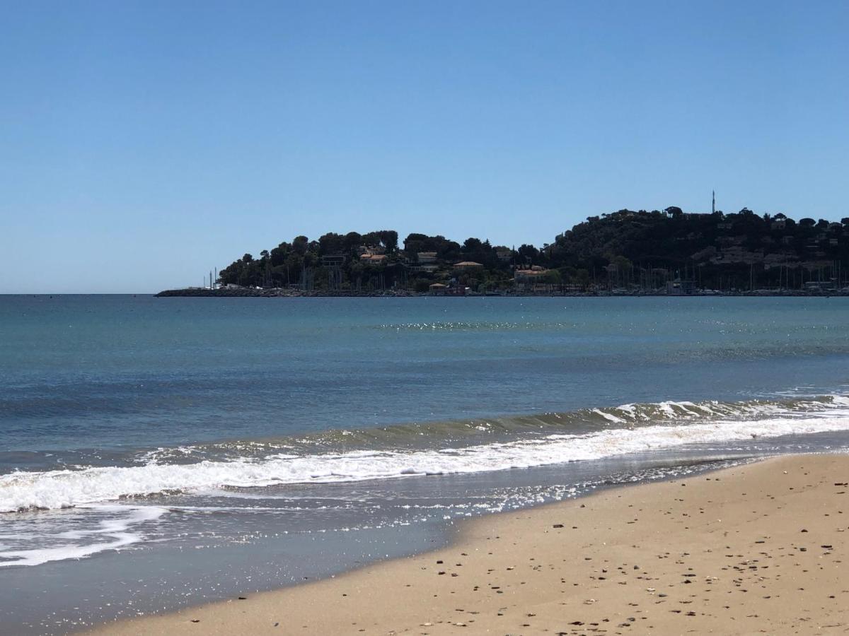 Au Bord De La Mer Appartement Cavalaire-sur-Mer Buitenkant foto